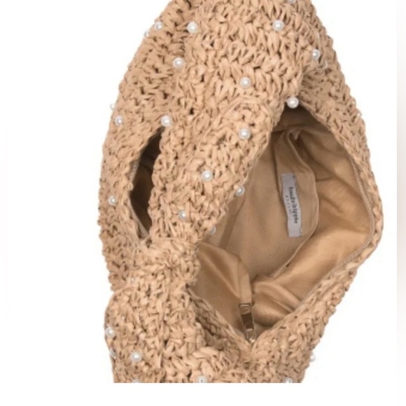 🤎🤎Viral Haute Hippie Straw Crochet
Beaded Hobo Faux Pearl Handbag🤎🤎 NWT - Picture 5 of 15